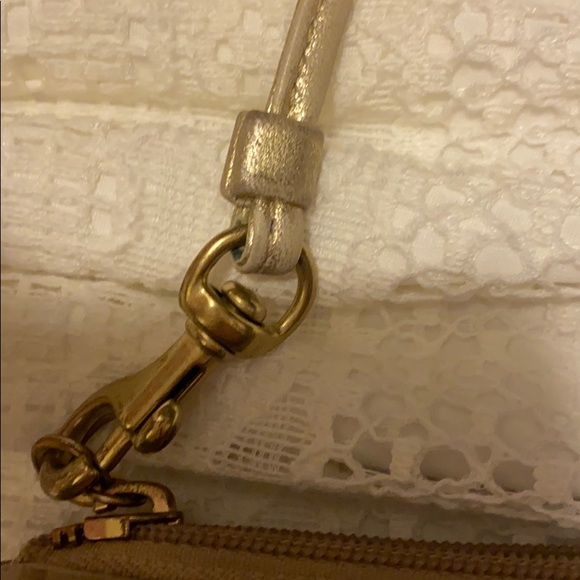 Coach wristlet - Picture 6 of 7